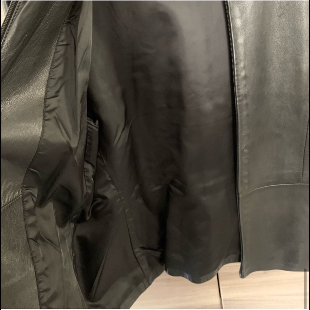 Kenneth Cole 100% Leather Jacket - Picture 7 of 8